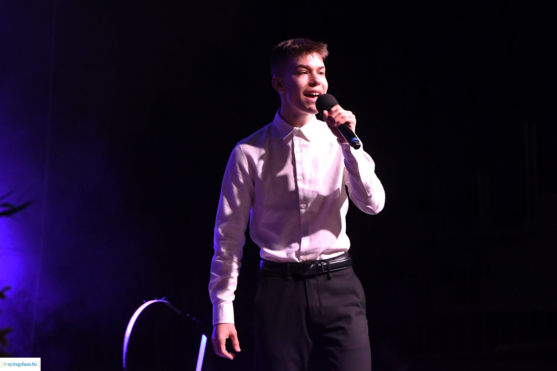 Az Eszterlánc óvoda gyermekeiért báloztak