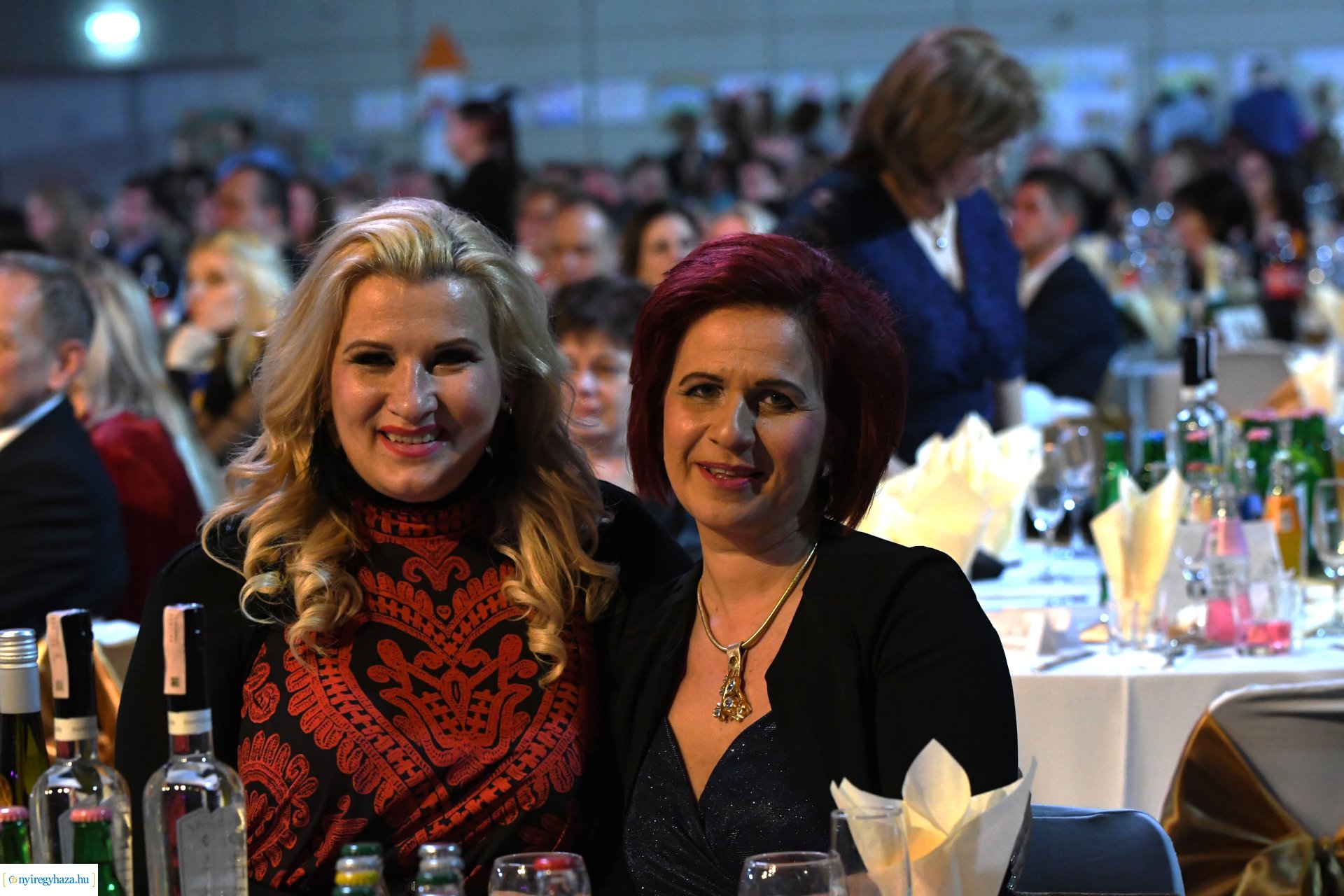 Az Eszterlánc óvoda gyermekeiért báloztak