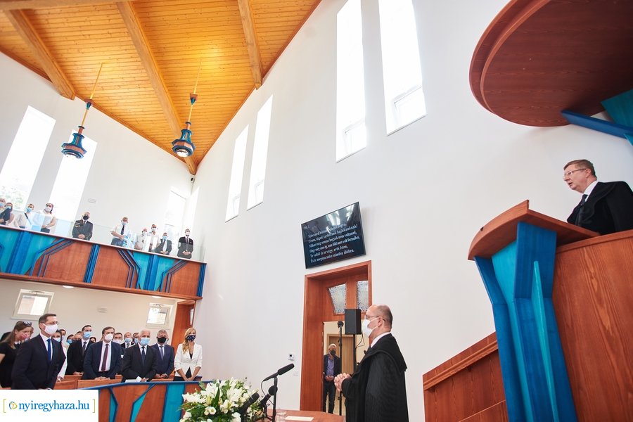 Az örökösföldi református templom szentelése
