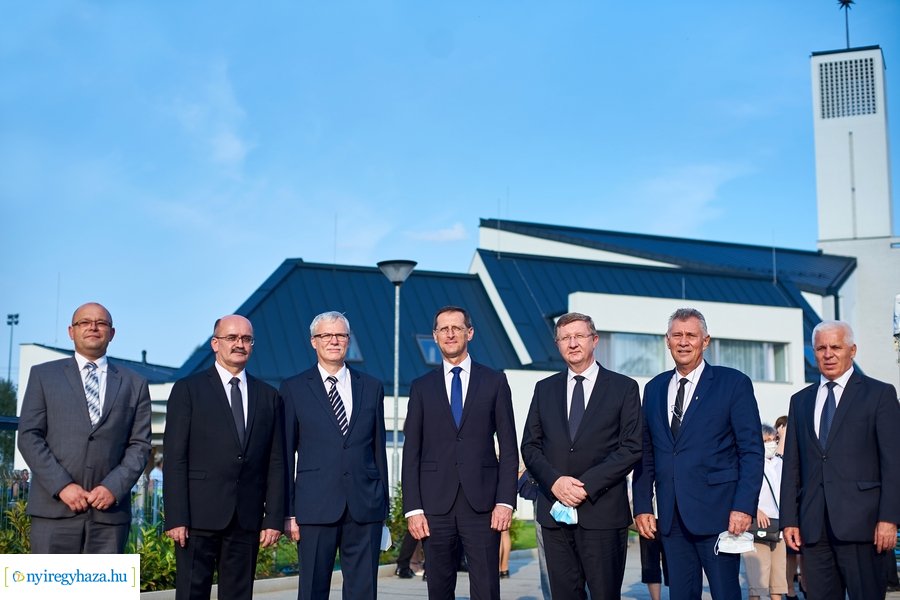 Az örökösföldi református templom szentelése