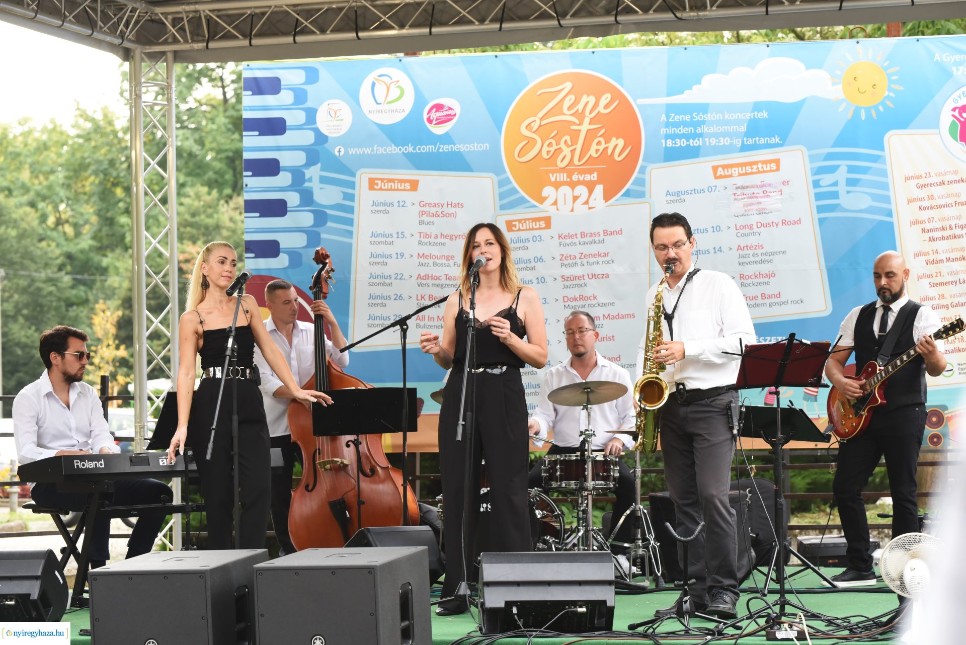 Az Orpheum Madams koncerje a Zene Sóstón programsorozat színpadán