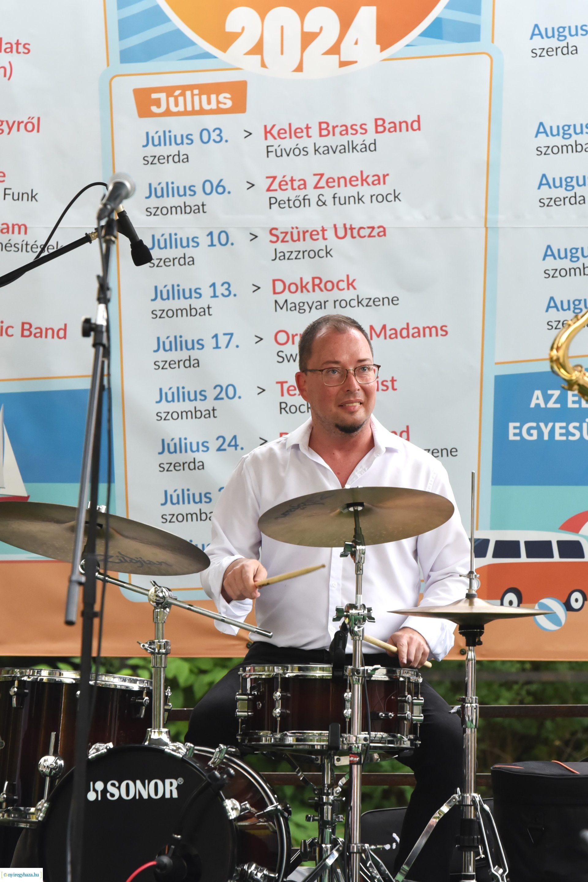 Az Orpheum Madams koncerje a Zene Sóstón programsorozat színpadán