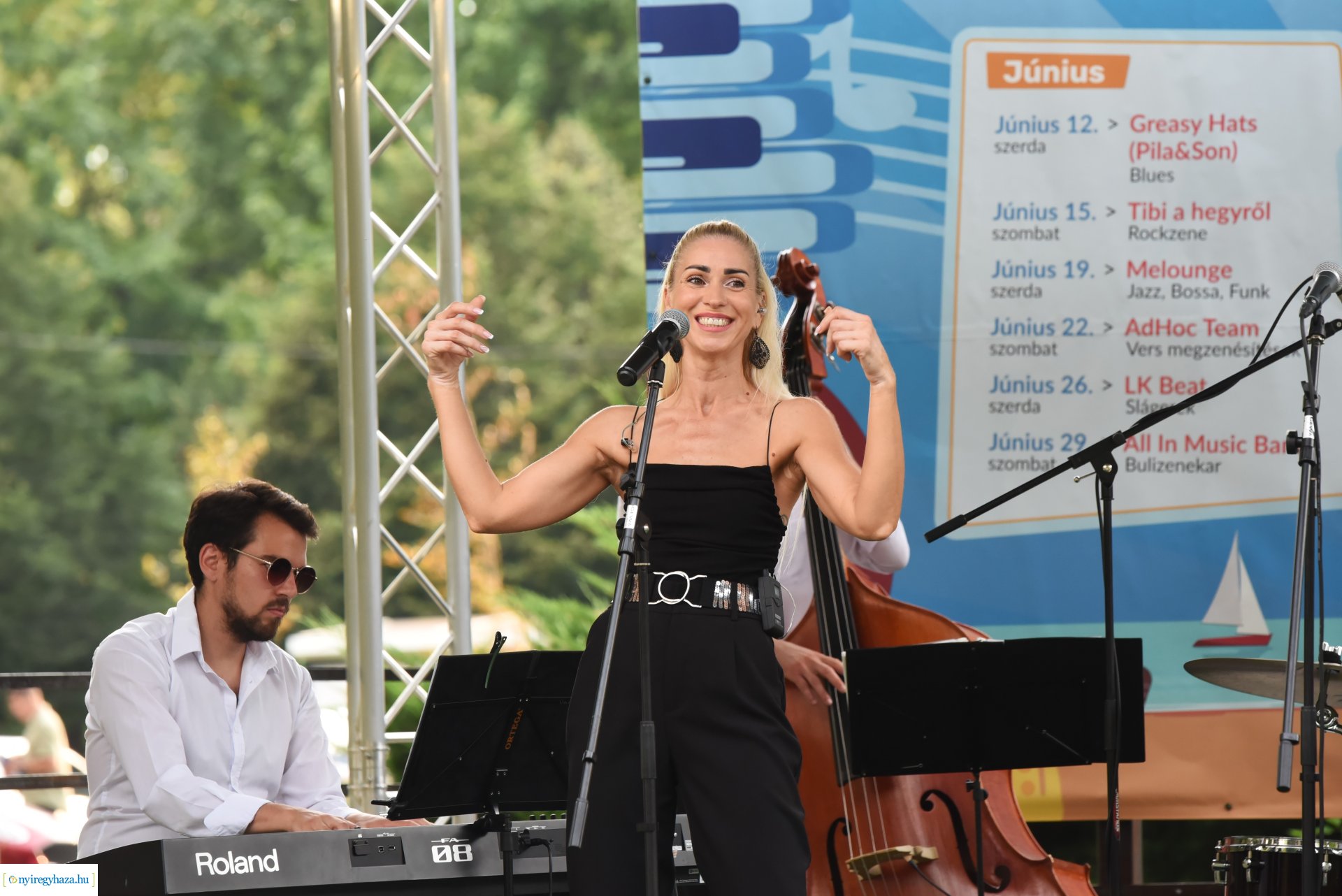 Az Orpheum Madams koncerje a Zene Sóstón programsorozat színpadán