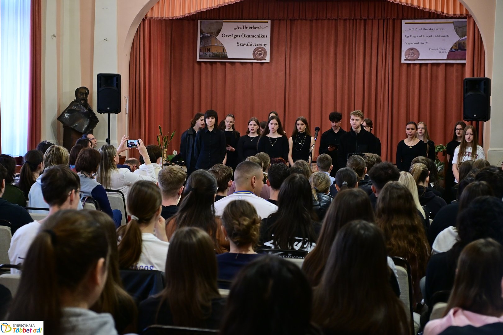 Az Úr érkezése - szavalóverseny a Kossuth Lajos gimnáziumban 2026