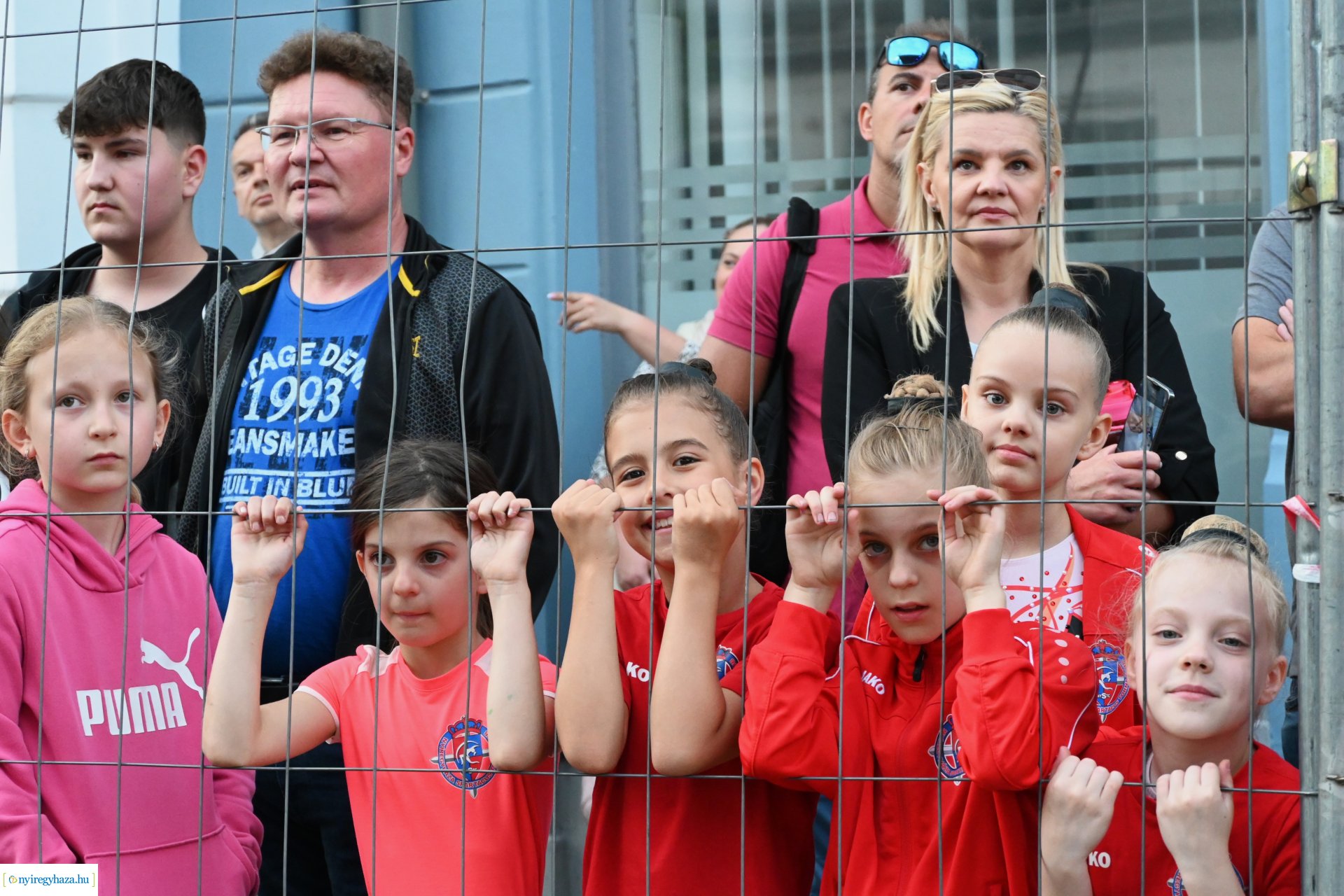 Bajnokavatás a Kossuth téren