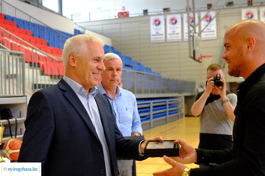 Bajnokcsapat a Hübner Nyíregyháza BS