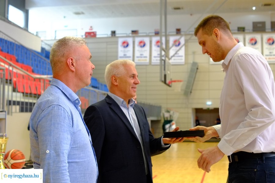 Bajnokcsapat a Hübner Nyíregyháza BS