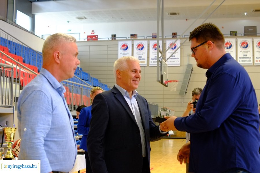 Bajnokcsapat a Hübner Nyíregyháza BS