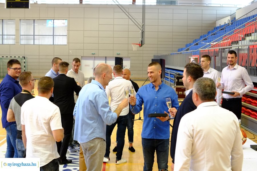 Bajnokcsapat a Hübner Nyíregyháza BS