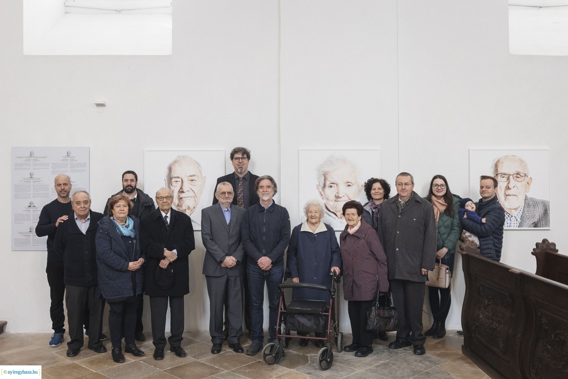 Balázs Attila fotóiból nyílt kiállítás a pannonhalmi bazilikában Fotók: Mohai Balázs, MTI