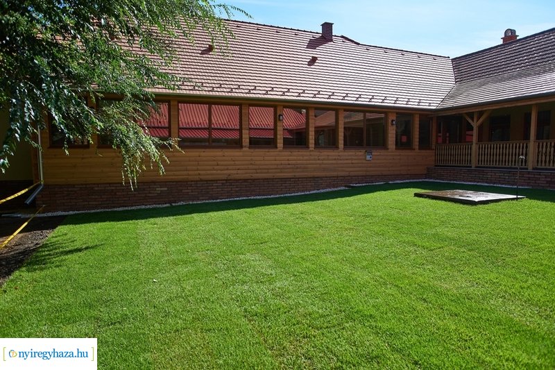 Balázs-tanya bővítésének átadója