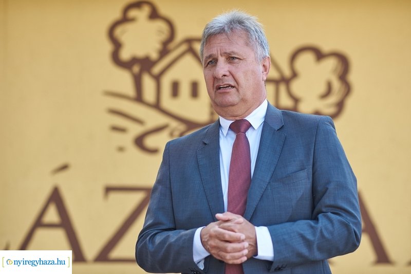 Balázs-tanya bővítésének átadója