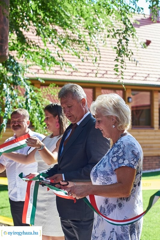 Balázs-tanya bővítésének átadója