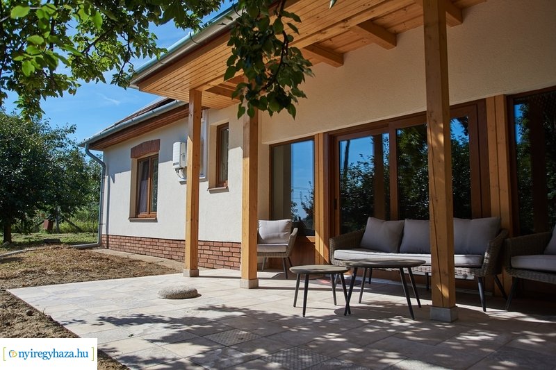 Balázs-tanya bővítésének átadója