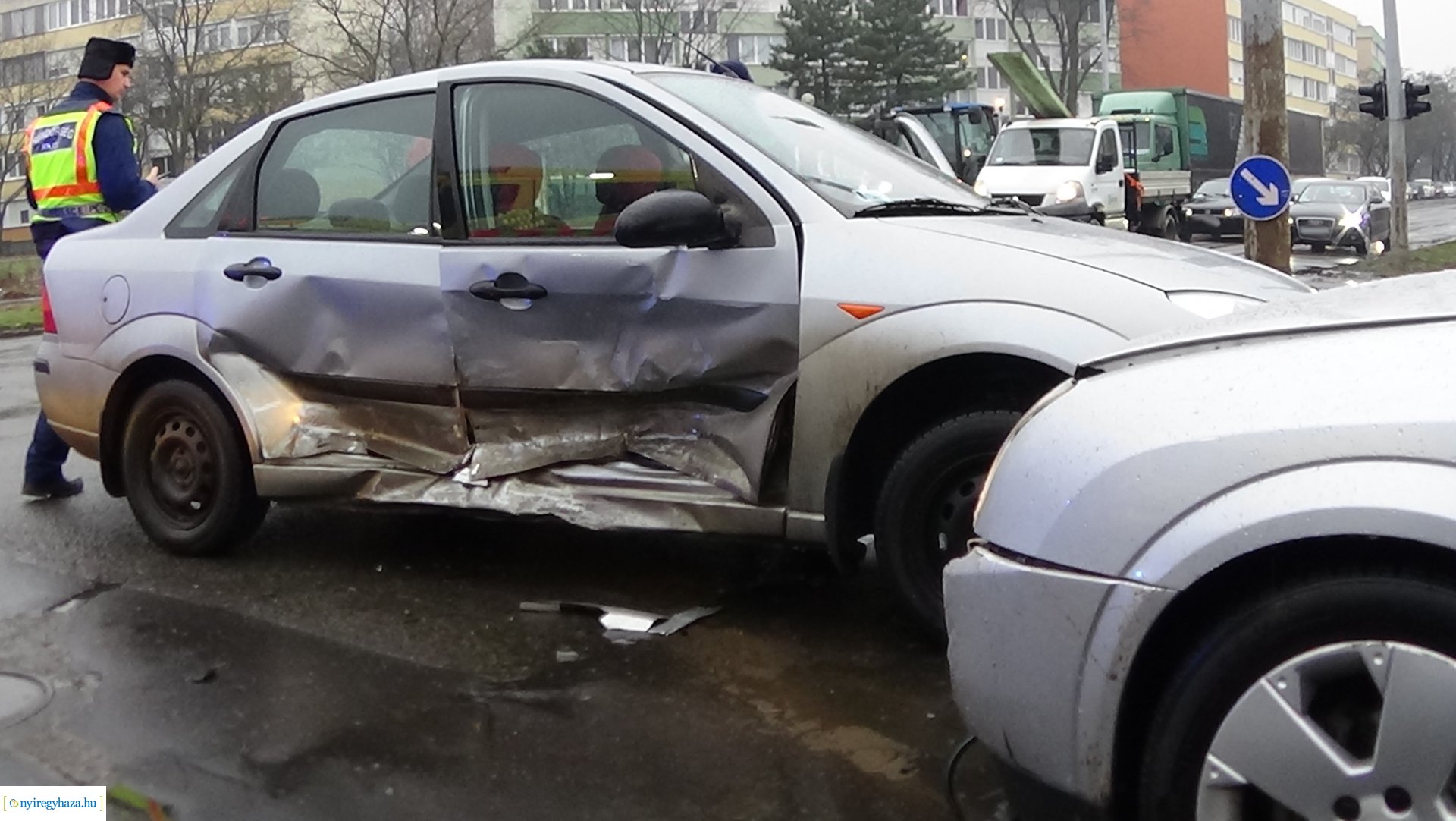 Baleset a Ferenc körút és a Korányi csomópontjában