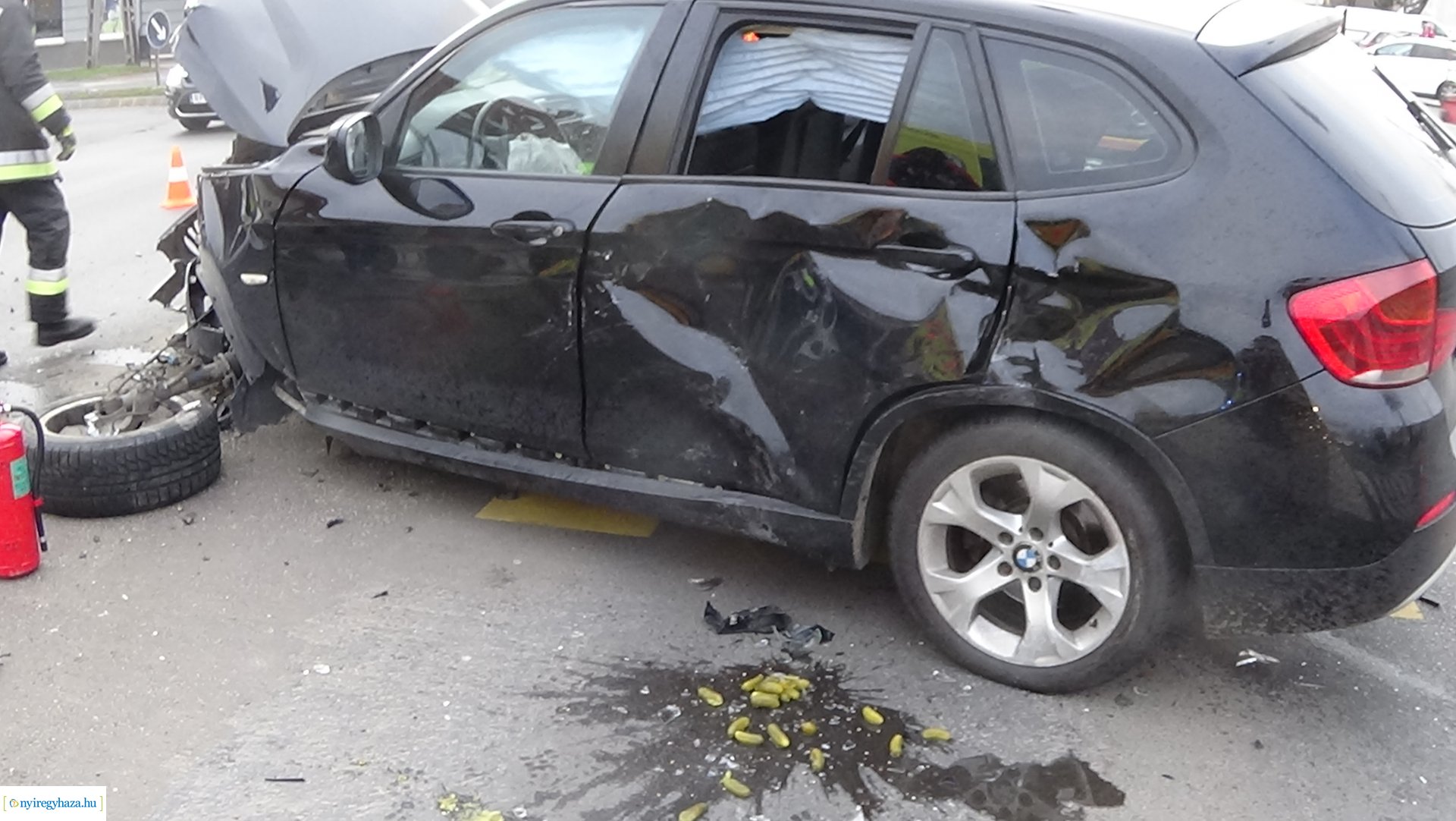 Baleset a László - Szegfű utcánál