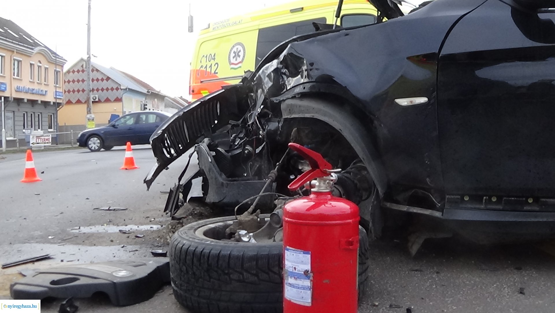 Baleset a László - Szegfű utcánál