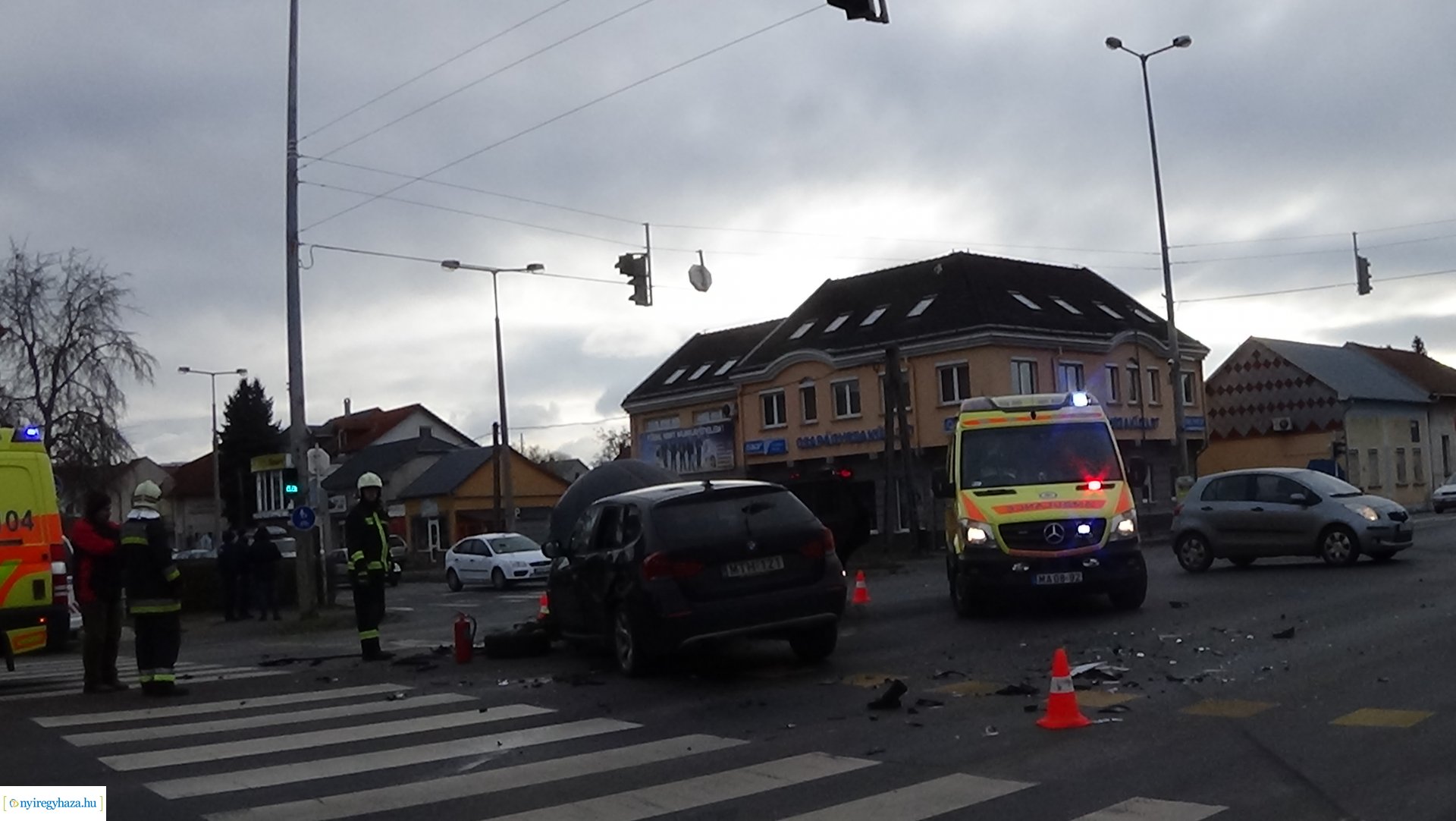 Baleset a László - Szegfű utcánál