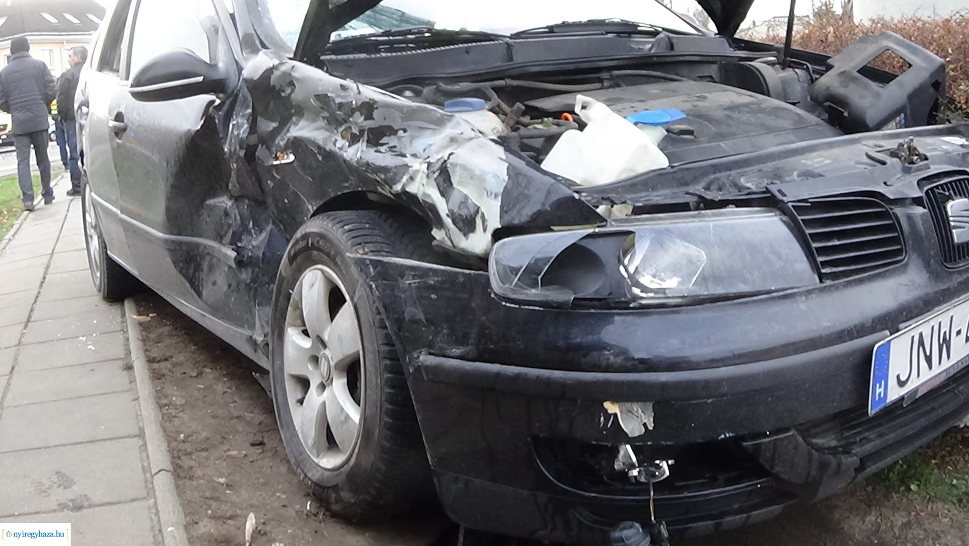 Baleset a László - Szegfű utcánál