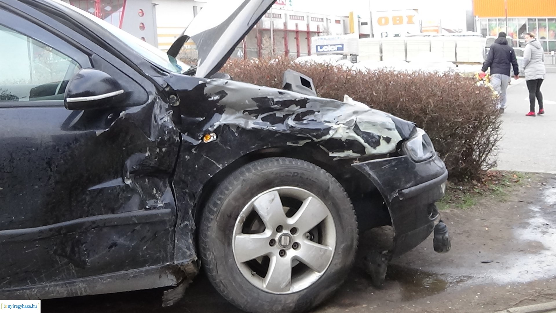 Baleset a László - Szegfű utcánál