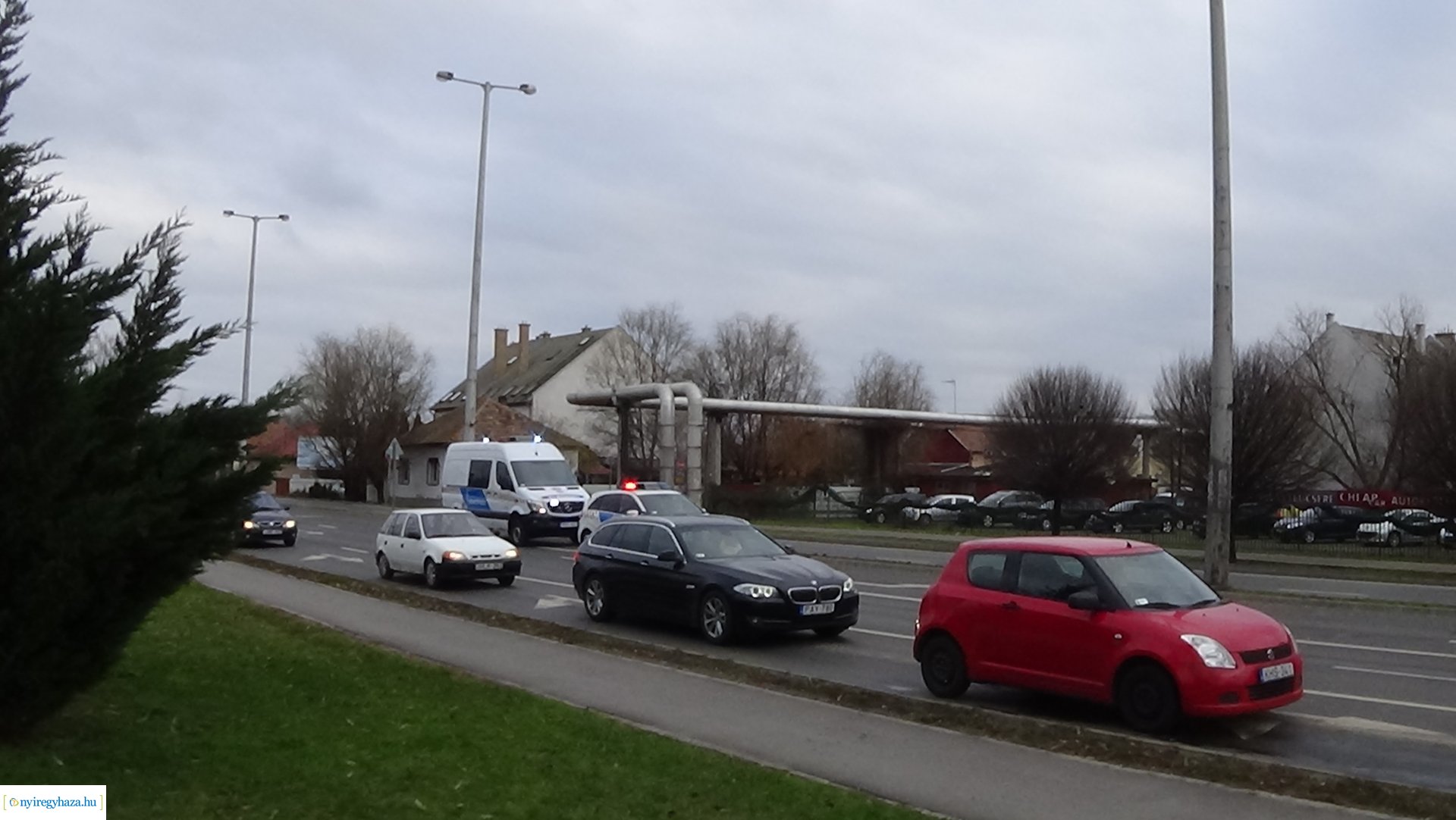 Baleset a László - Szegfű utcánál