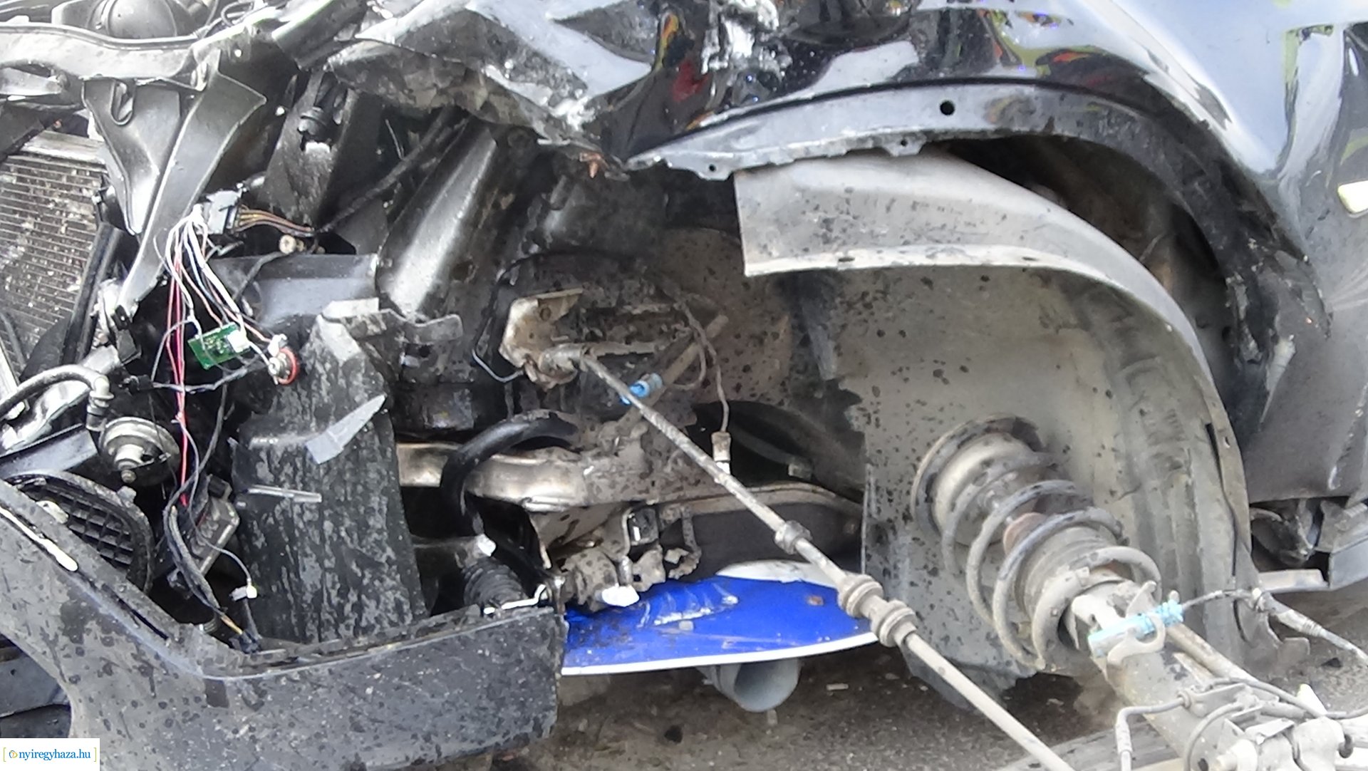 Baleset a László - Szegfű utcánál