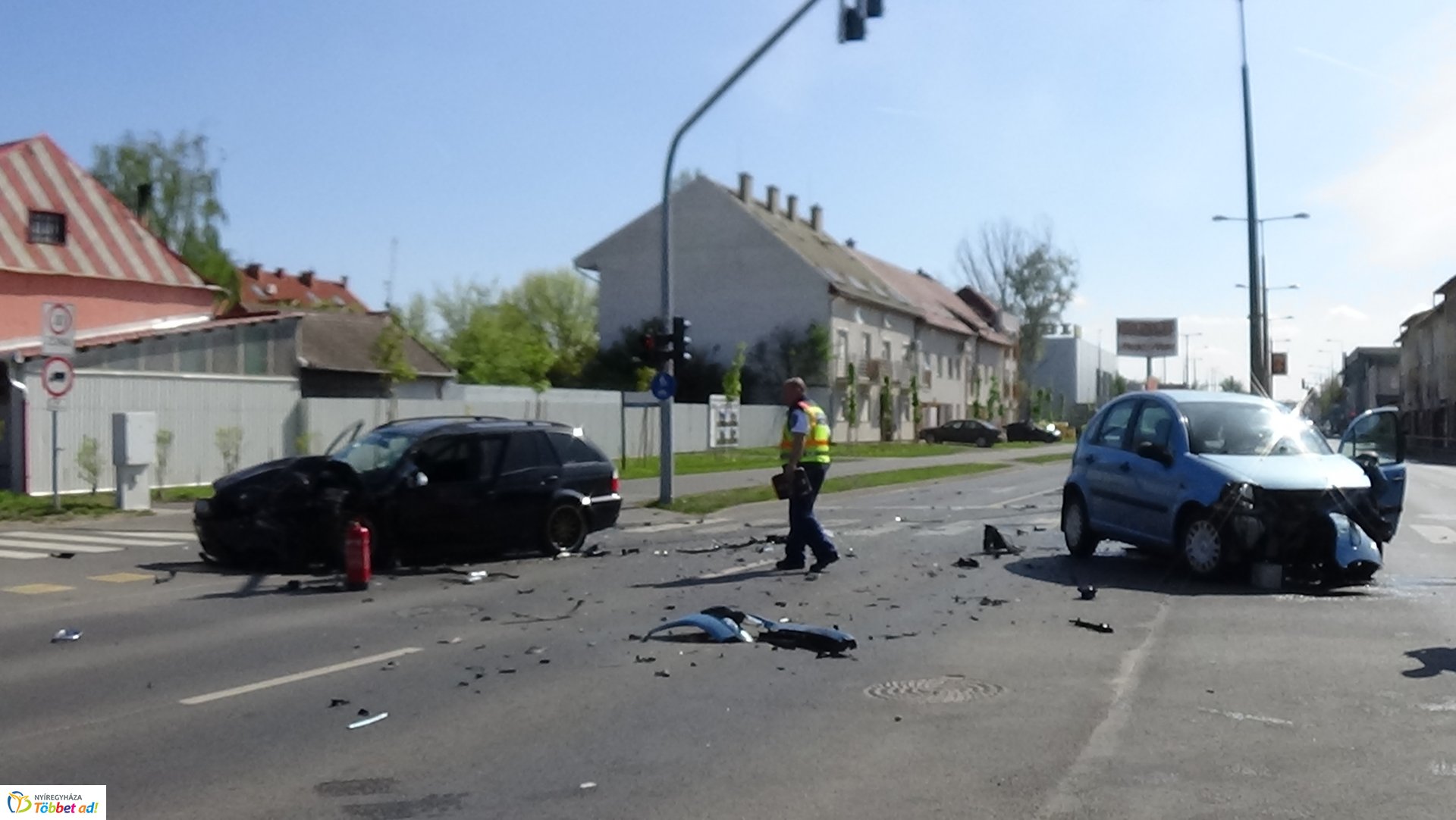 Baleset a Szegfű utcán