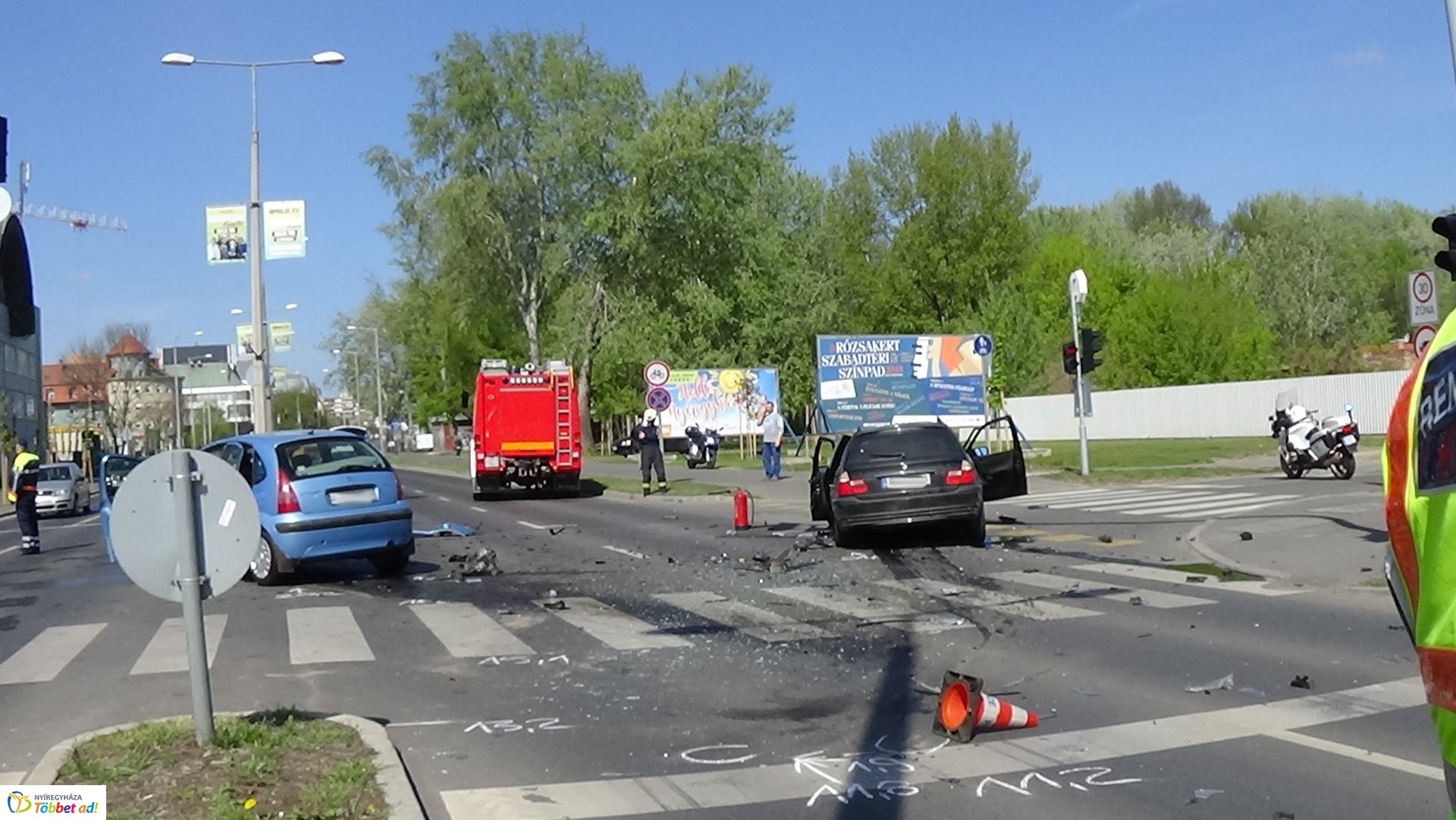 Baleset a Szegfű utcán