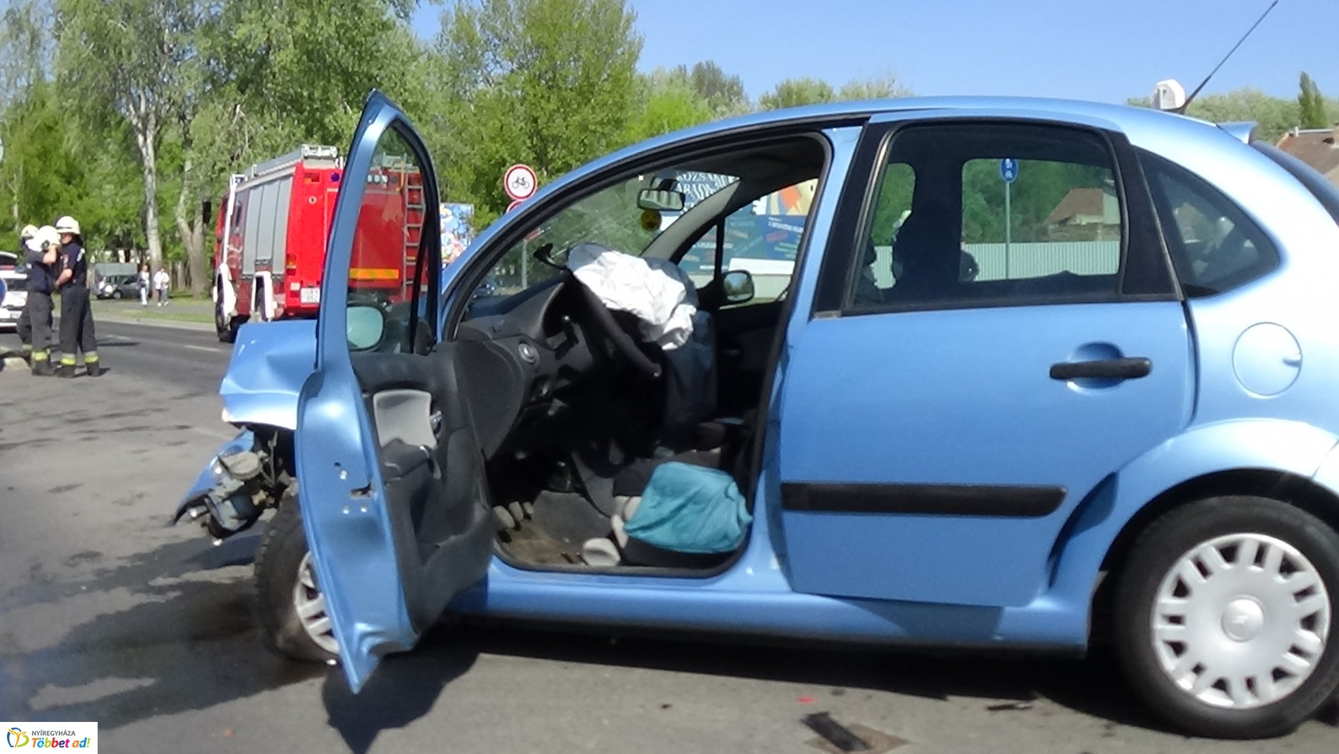 Baleset a Szegfű utcán