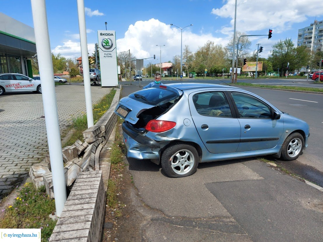 Baleset a Tokaji út kereszteződésében