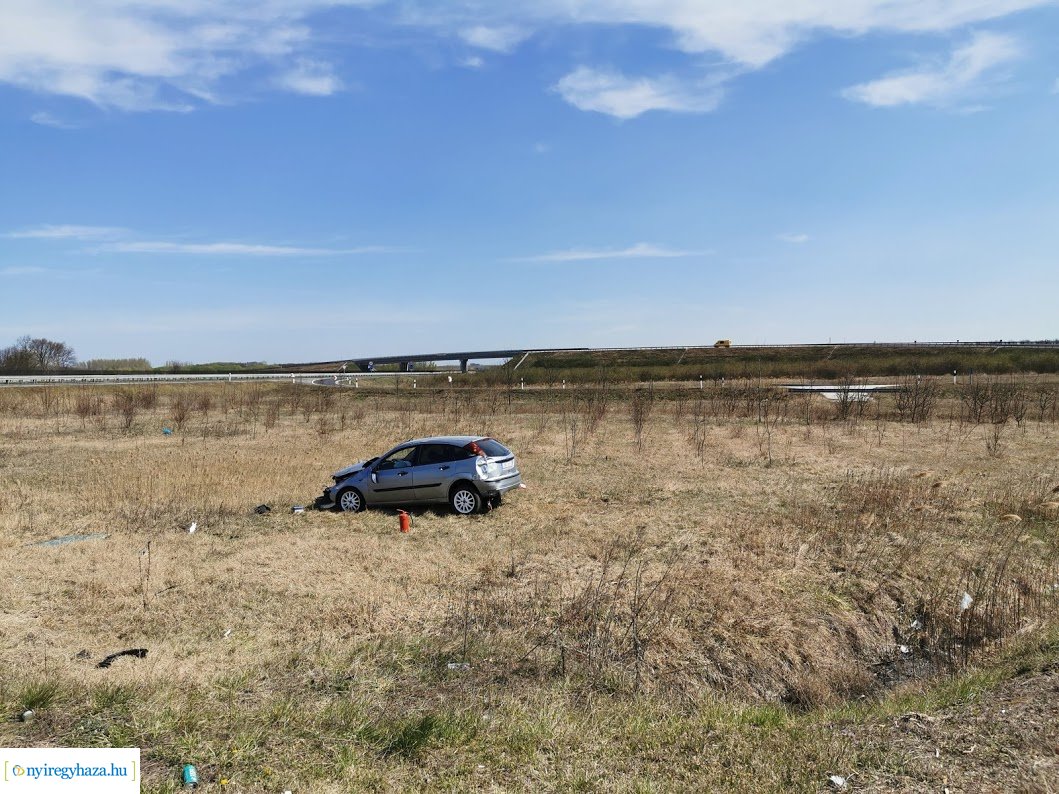 Baleset az M3-as autópálya nagykállói lejáratánál