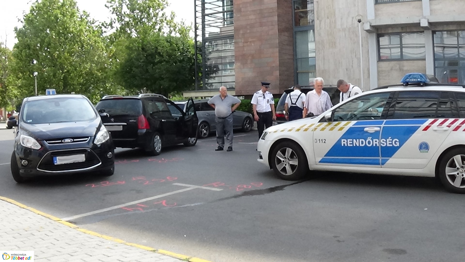 Baleset történt a belvárosban, a Szabadság téren