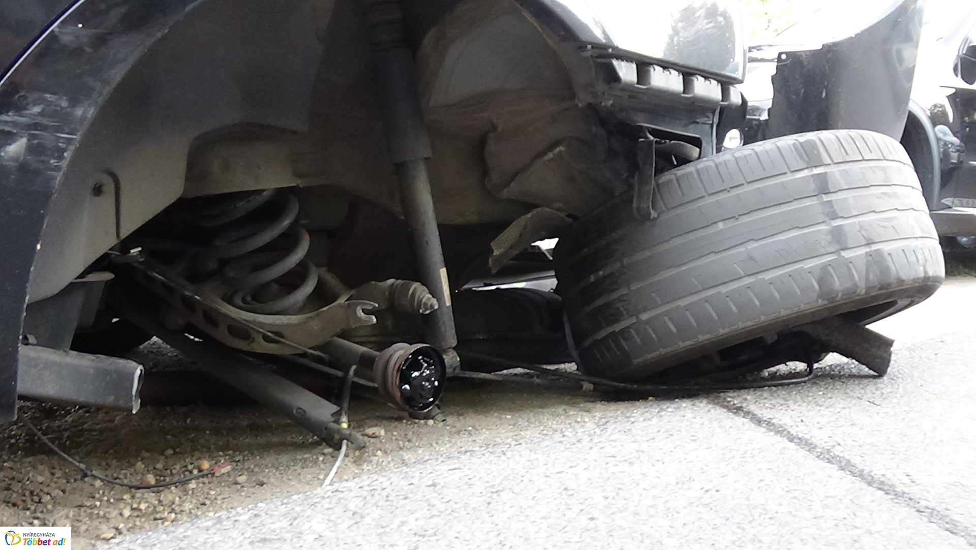 Baleset történt a Család utcán