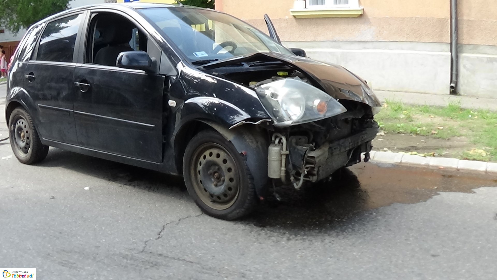 Baleset történt a Deák Ferenc és a Kiss Ernő utca kereszteződésében