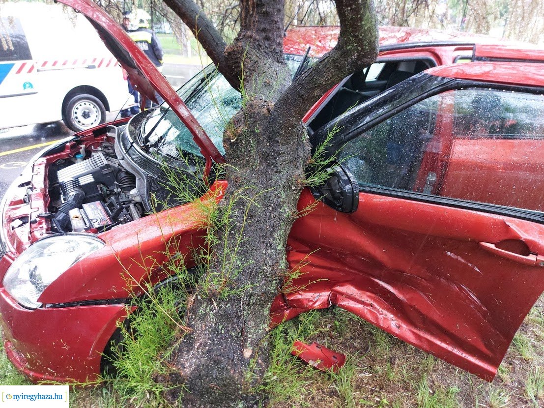 Baleset történt a Korányi Frigyes utcánál