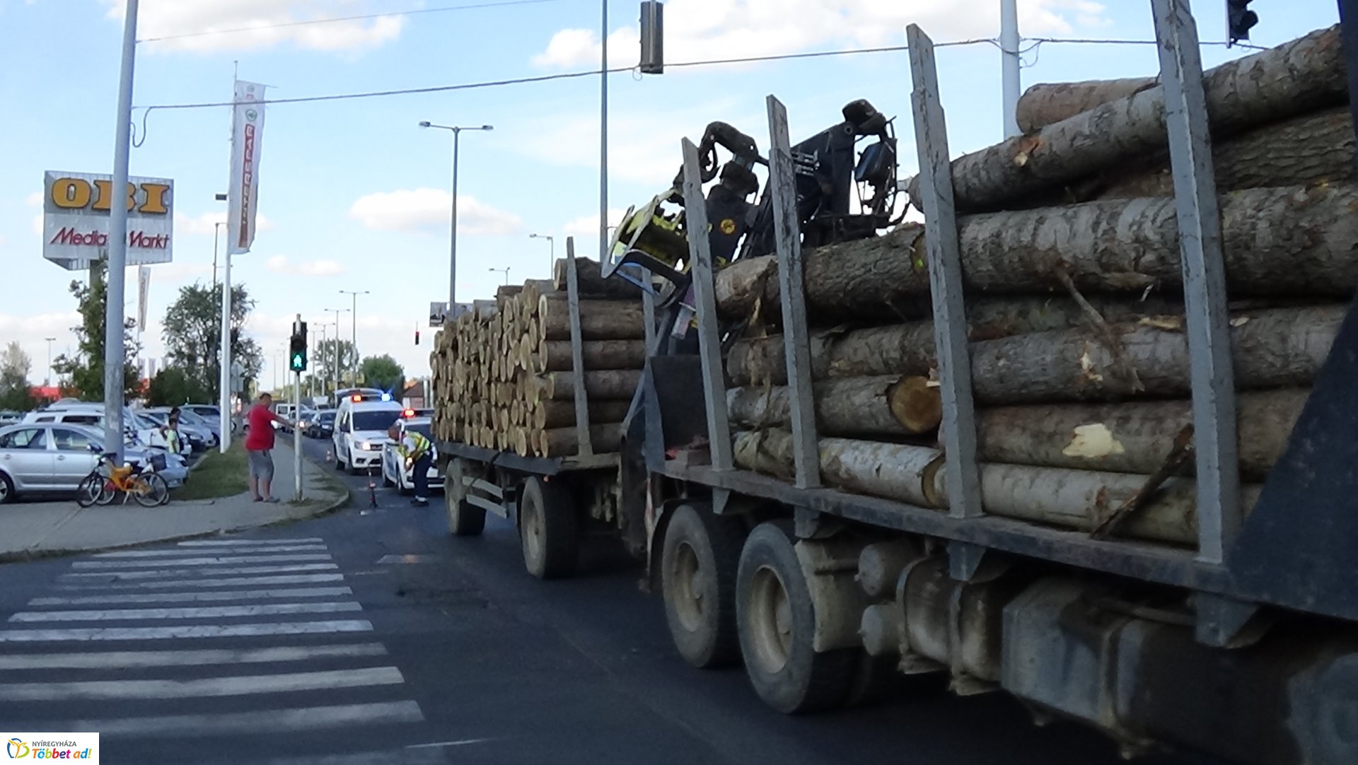 Baleset történt a Liliom és a László utca csomópontjánál hétvégén