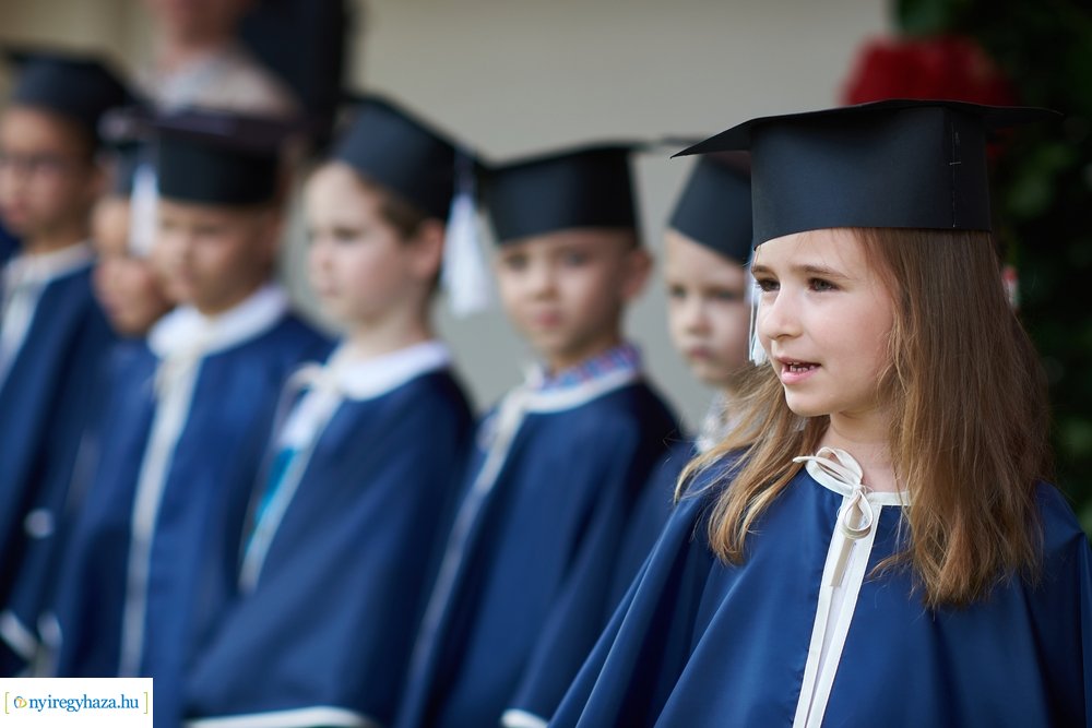 Ballagás az Eszterlánc óvodában