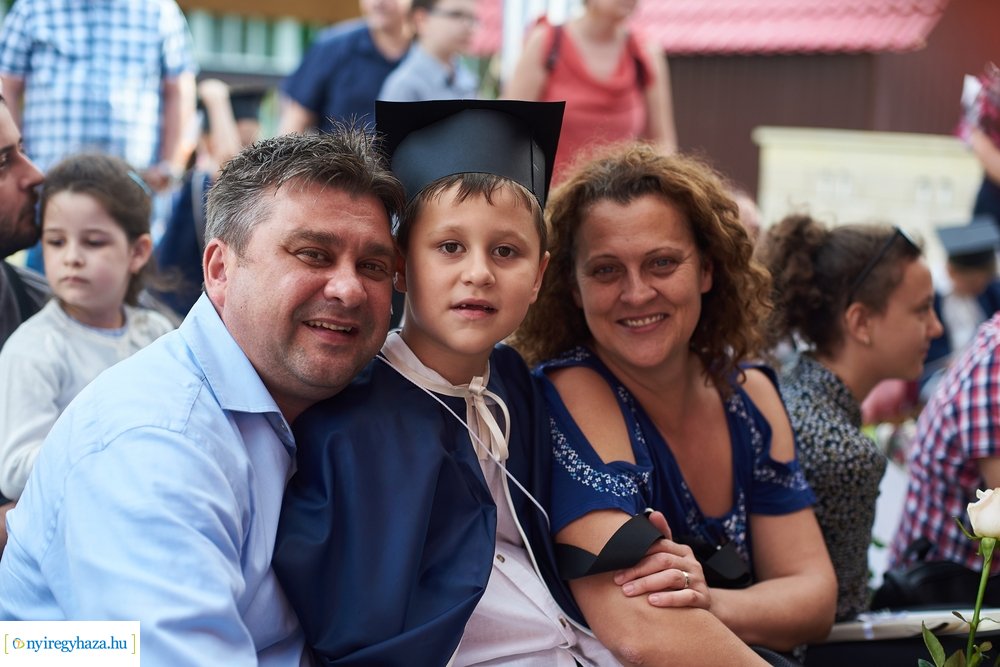 Ballagás az Eszterlánc óvodában