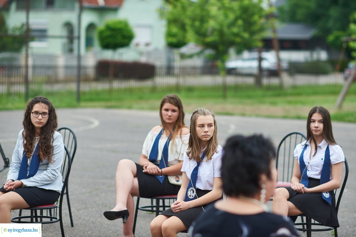 Ballagók fája a Petőfi Sándor iskolában