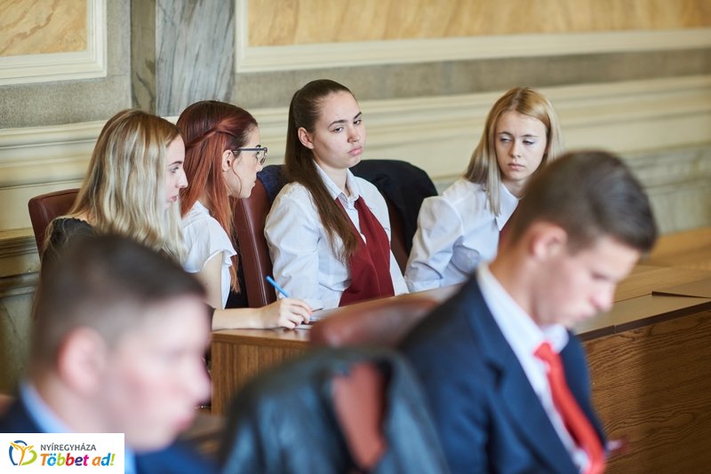 Ballagók Kapcsos Könyve 2019