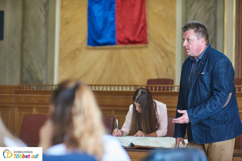 Ballagók Kapcsos Könyve 2019