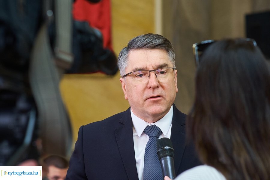 Ballagók Kapcsos Könyve 2022