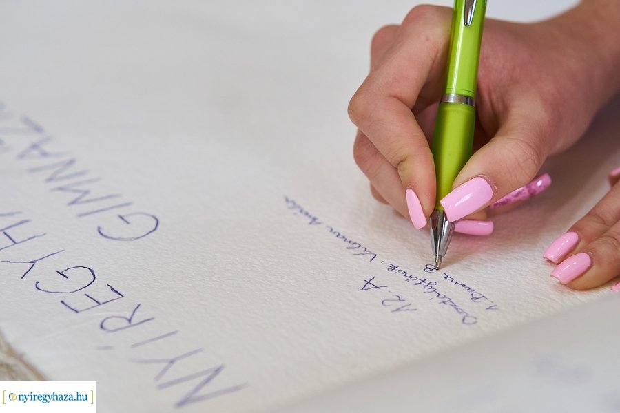 Ballagók Kapcsos Könyve 2022