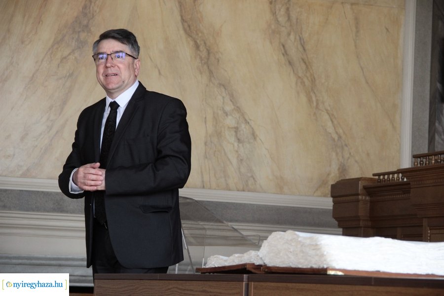 Ballagók Kapcsos Könyve 2023