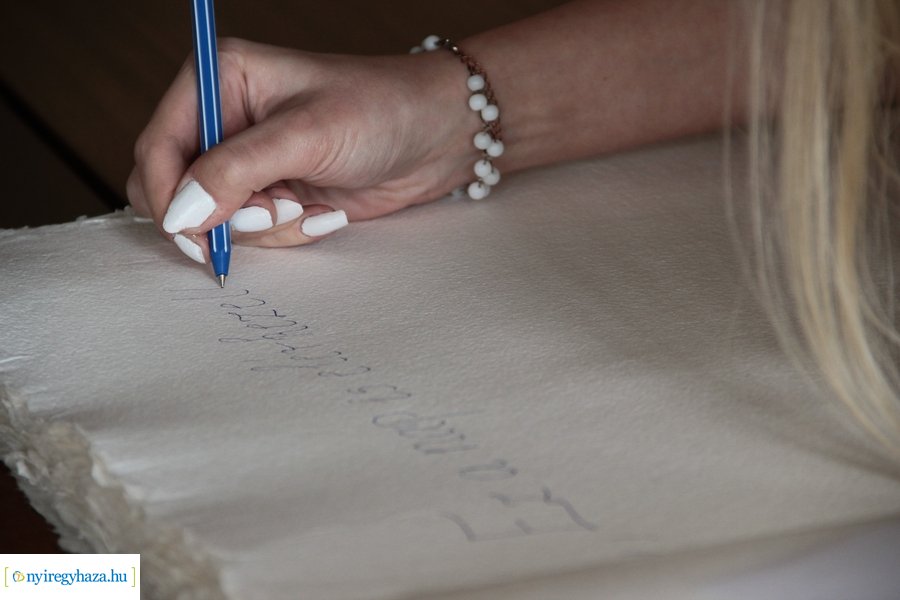 Ballagók Kapcsos Könyve 2023