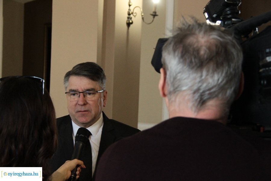 Ballagók Kapcsos Könyve 2023