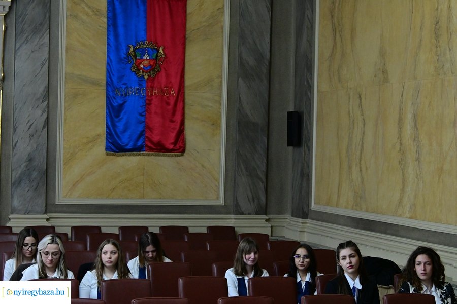 Ballagók Kapcsos Könyve 2024