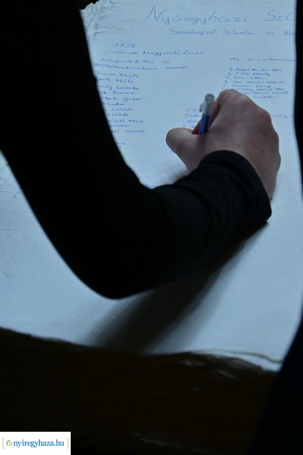 Ballagók Kapcsos Könyve 2024