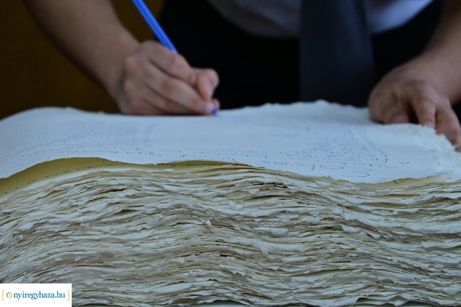 Ballagók Kapcsos Könyve 2024