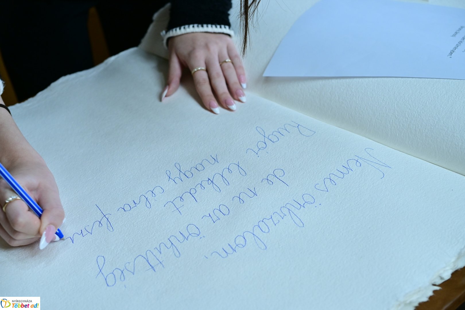 Ballagók Kapcsos Könyve 2025